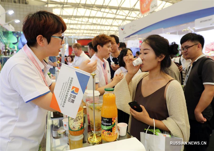 В Шанхае открылась 19-я Китайская международная выставка продовольствия и напитков