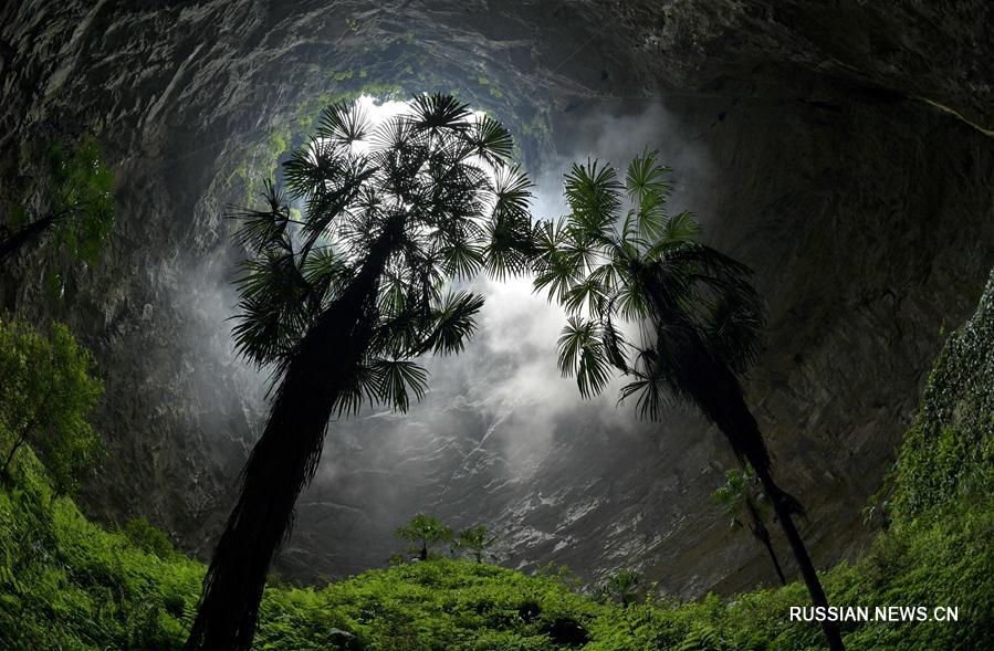 Карстовая воронка в провинции Хубэй