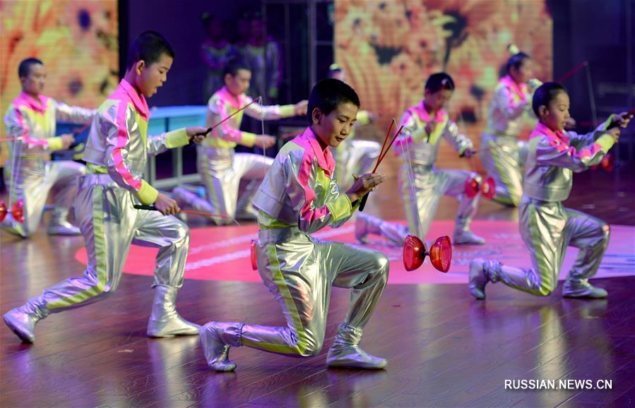 Шоу всесторонних умений и навыков учащихся специальных школ провинции Шэньси