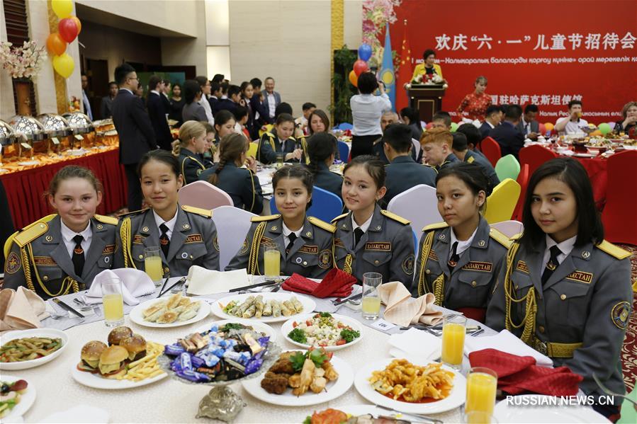 Посольство КНР в Казахстане организовало прием для детей Казахстана