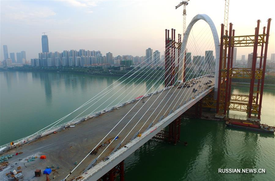 Завершено строительство основной секции моста "Байша" в Лючжоу