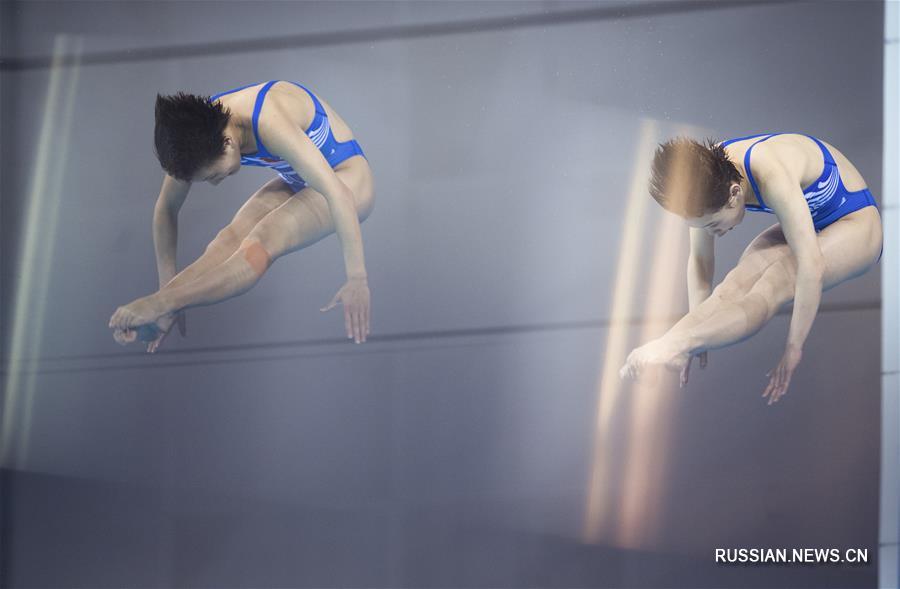 Прыжки в воду -- Кубок мира 2018, уханьский этап: обзор синхронных прыжков с 10-метровой вышки среди женщин