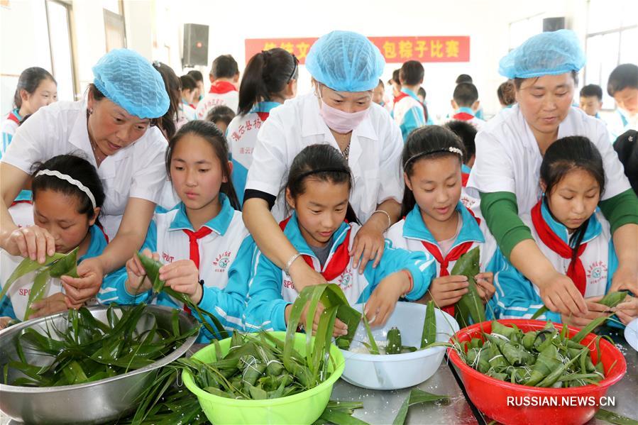 Народные обычаи на праздник Дуаньу