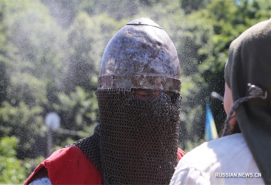 В Киеве прошел фестиваль средневековой культуры