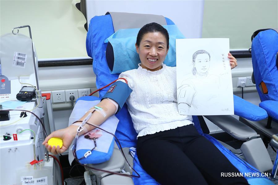 В Пекине студенты-художники нарисовали портреты доноров крови