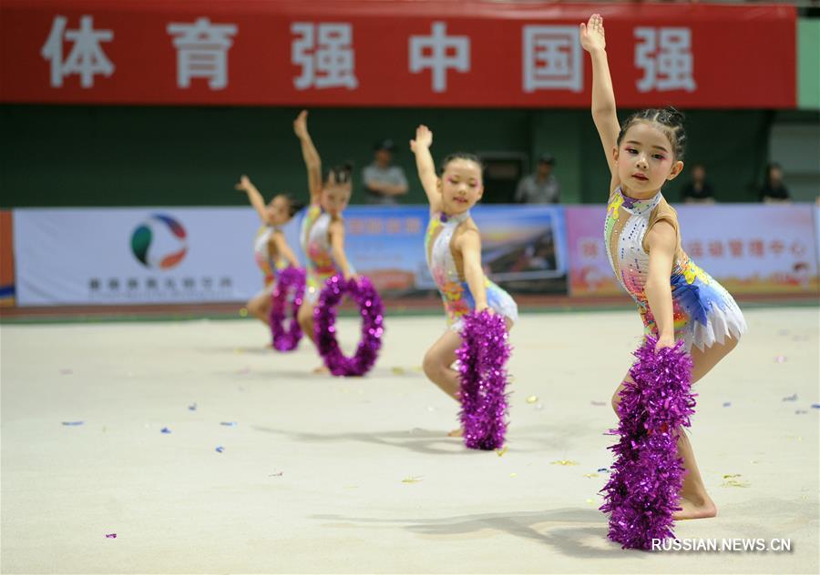Соревнования по художественной гимнастике среди дошкольников в провинции Шэньси 