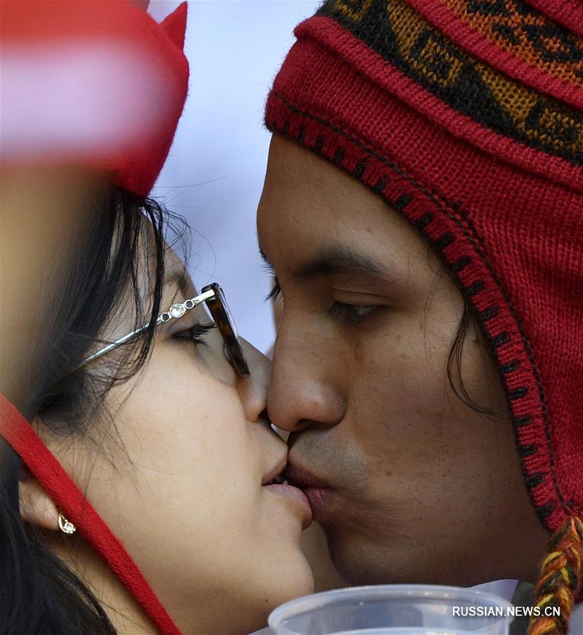 Футбол -- ЧМ-2018, Группа C: Болельщики на матче Перу-Дания