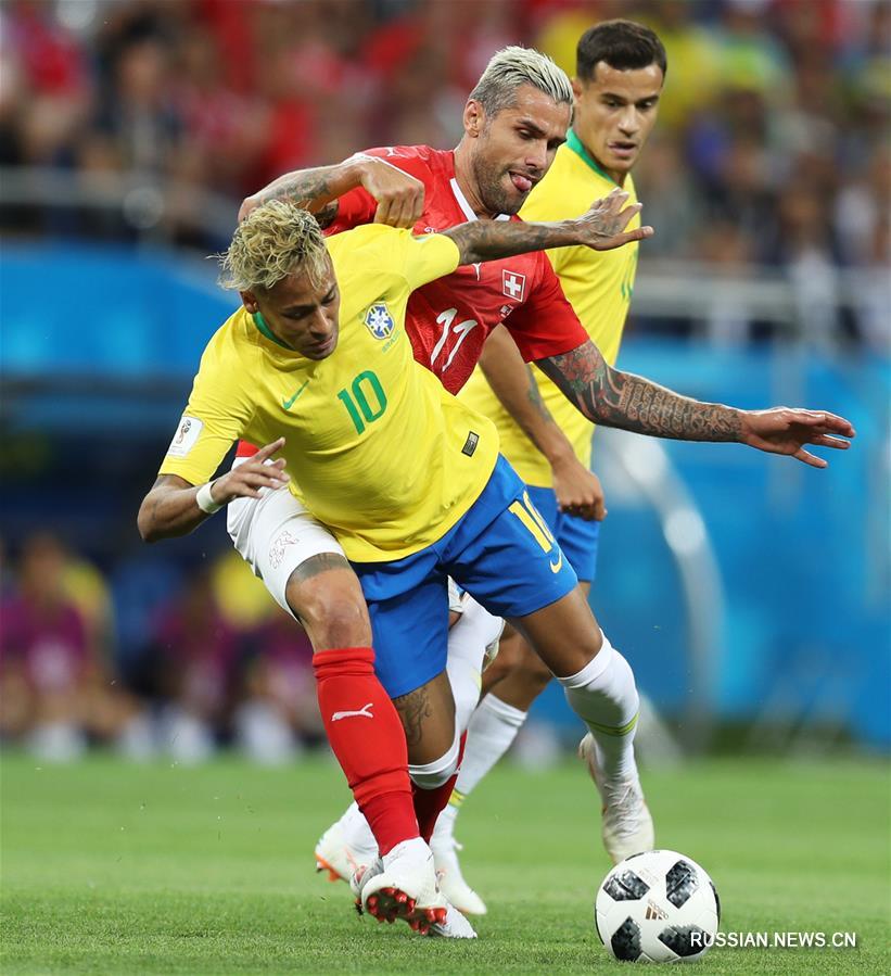 Футбол -- ЧМ-2018, группа E: лидер бразильцев Неймар в матче против Швейцарии