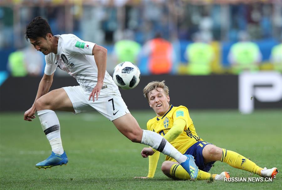 Футбол -- ЧМ-2018, группа F: Швеция победила РК
