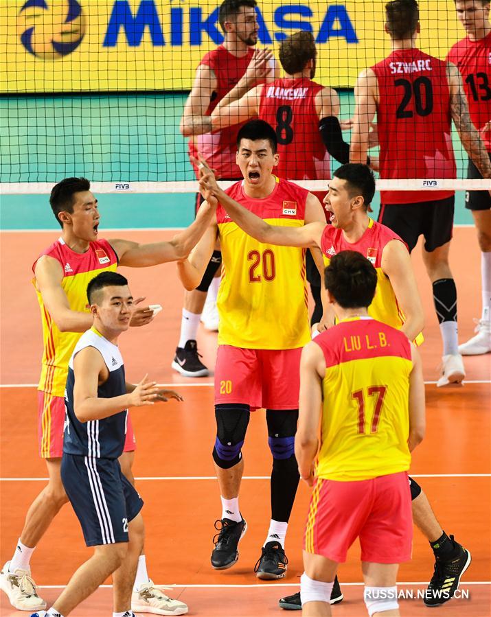 Китайские волейболисты проиграли сборной Канады в матче Лиги наций в Цзянмэне