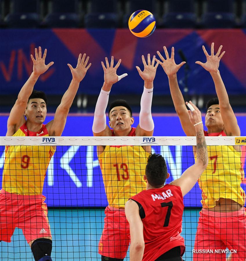 Китайские волейболисты проиграли сборной Канады в матче Лиги наций в Цзянмэне