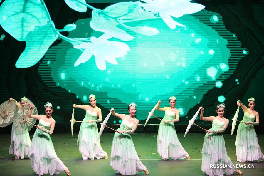Китайские артисты выступили на музыкальном фестивале в Кувейте