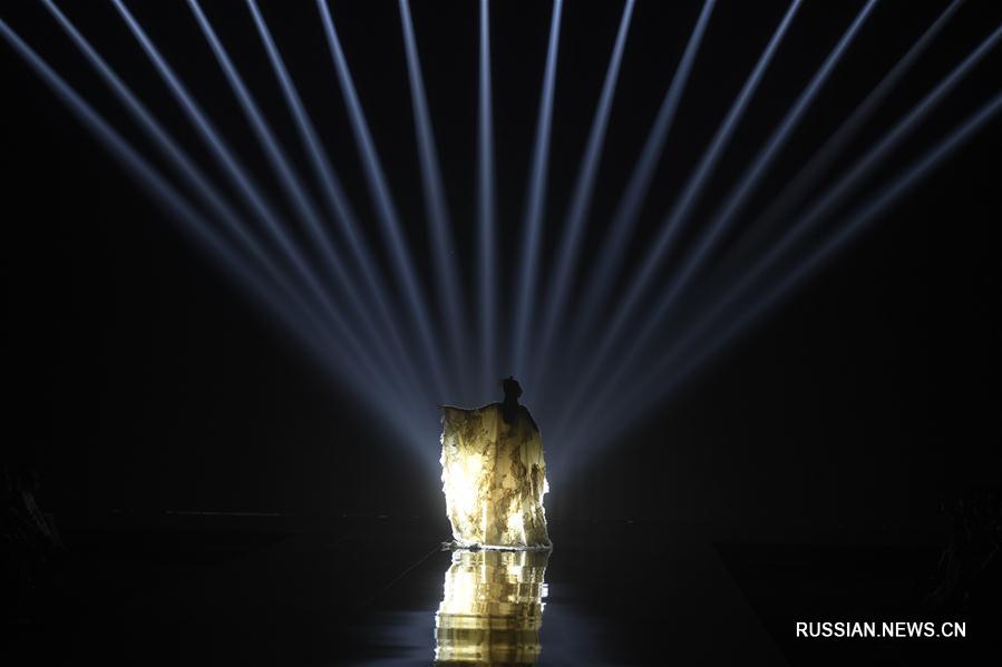 В Ханчжоу прошла совместная презентация лауреатов Золотой премии в области моды