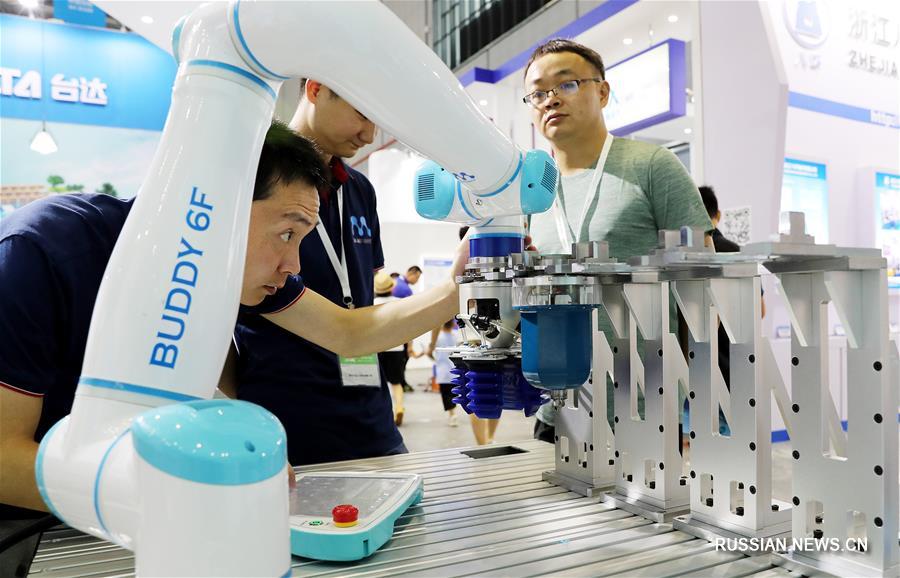 В Шанхае открылась 7-я Китайская международная выставка роботов