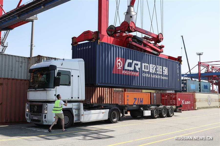 Защита глобализации и свободной торговли отвечает общим интересам Китая и Германии
