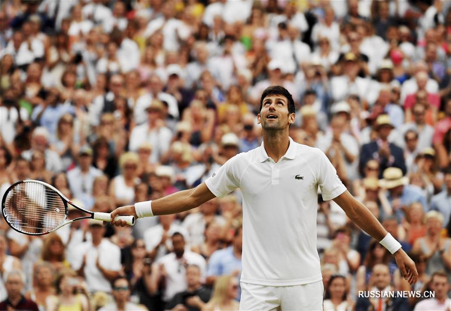 Джокович обыграл Надаля и вышел в финал Уимблдонского теннисного турнира