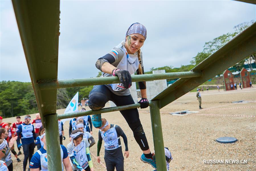 Спортивная игра "Гонка Героев" прошла во Владивостоке