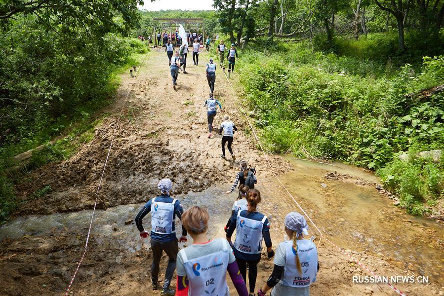 Спортивная игра "Гонка Героев" прошла во Владивостоке