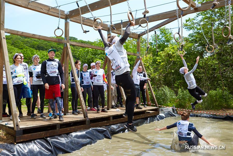 Спортивная игра "Гонка Героев" прошла во Владивостоке