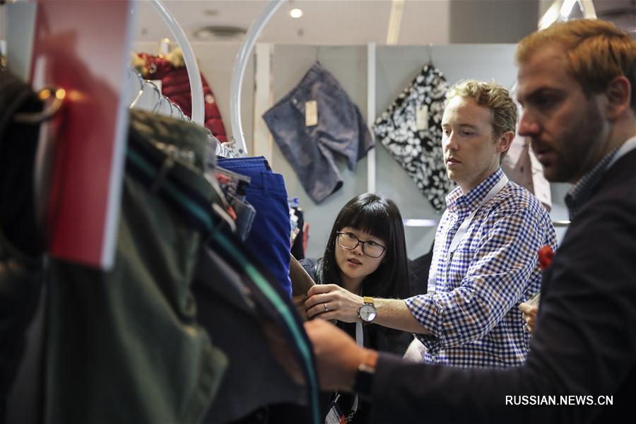 В Нью-Йорке проходит 19-я Китайская выставка-продажа текстиля и одежды