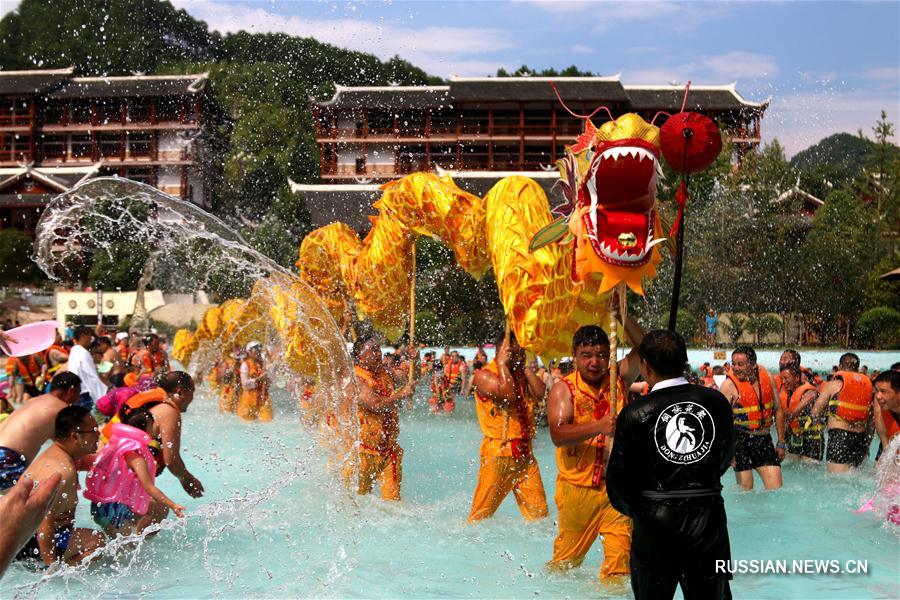 Водные развлечения в Китае летом