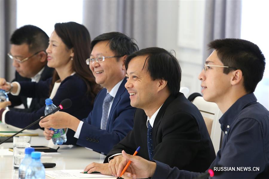 Состоялась встреча мэра Минска Андрея Шорца и делегации из района Новый Пудун Шанхая