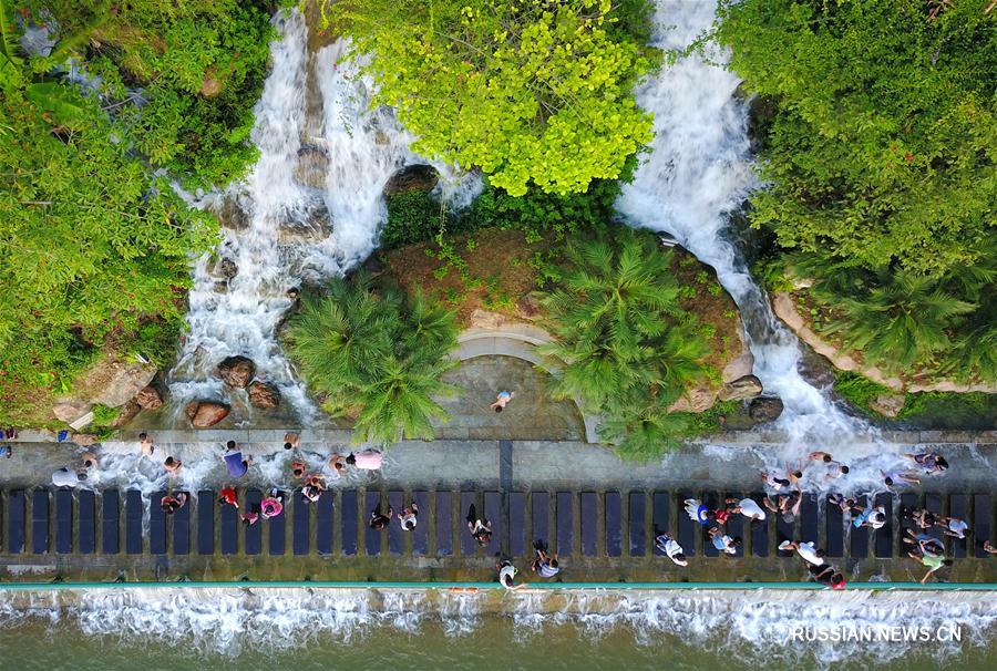#（新华视界）（1）广西柳州：城市瀑布夏日送清凉