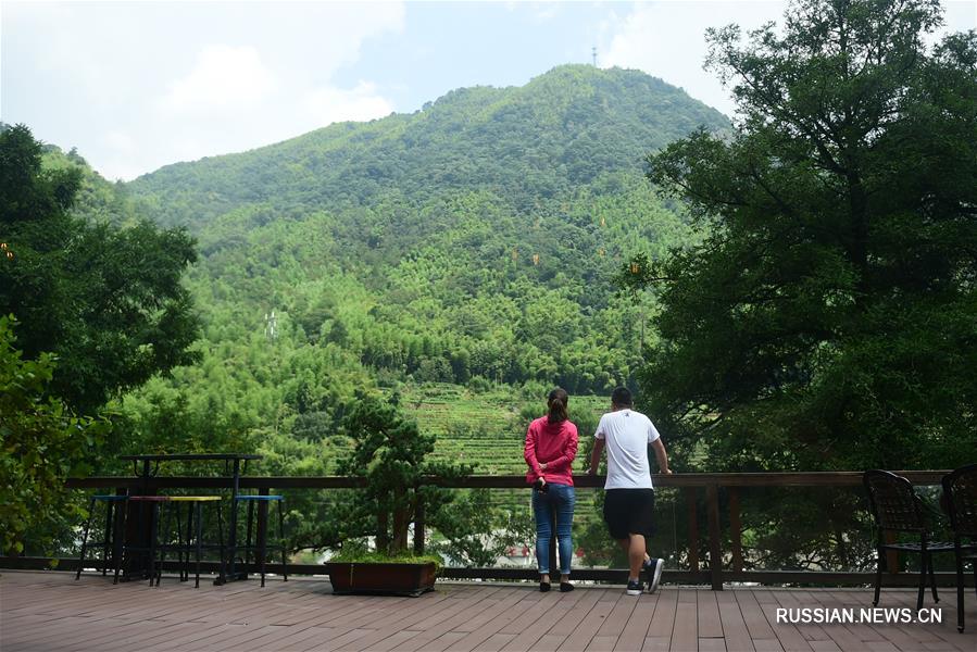 Развитие сферы услуг в уезде Аньцзи провинции Чжэцзян