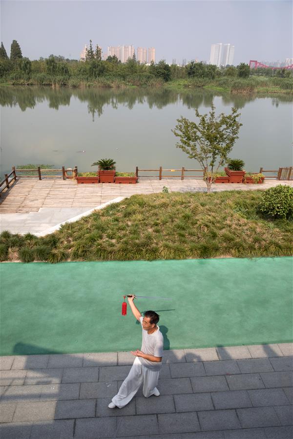  Парк заболоченных земель Саньвань у древнего канала на востоке Китая