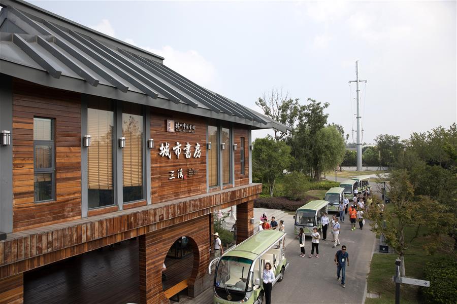  Парк заболоченных земель Саньвань у древнего канала на востоке Китая