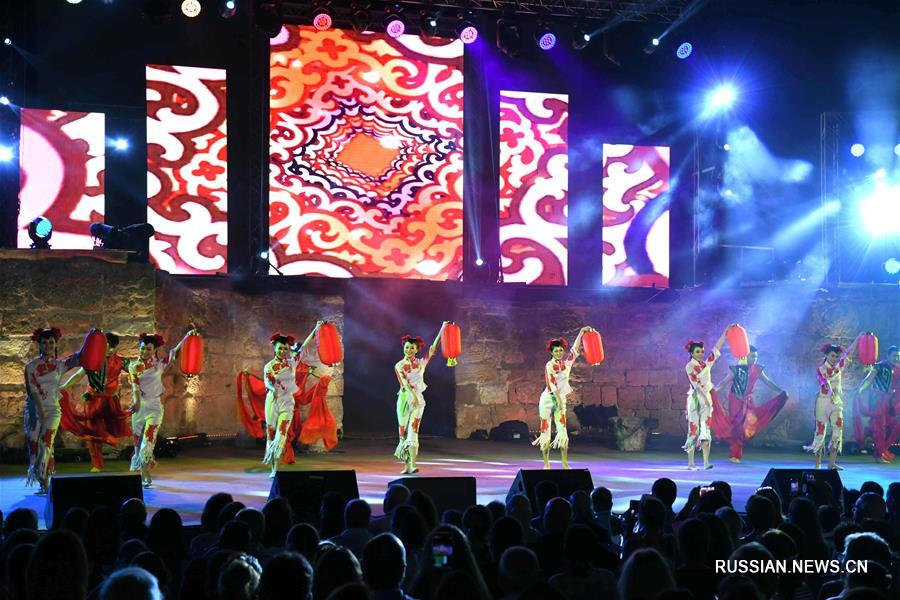 Художественный спектакль "Прекрасный Китай. Восхитительный Гуанси" на фестивале в Тунисе