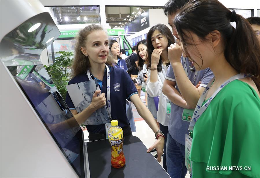 В Шанхае открылась выставка форм розничной продажи без участия персонала