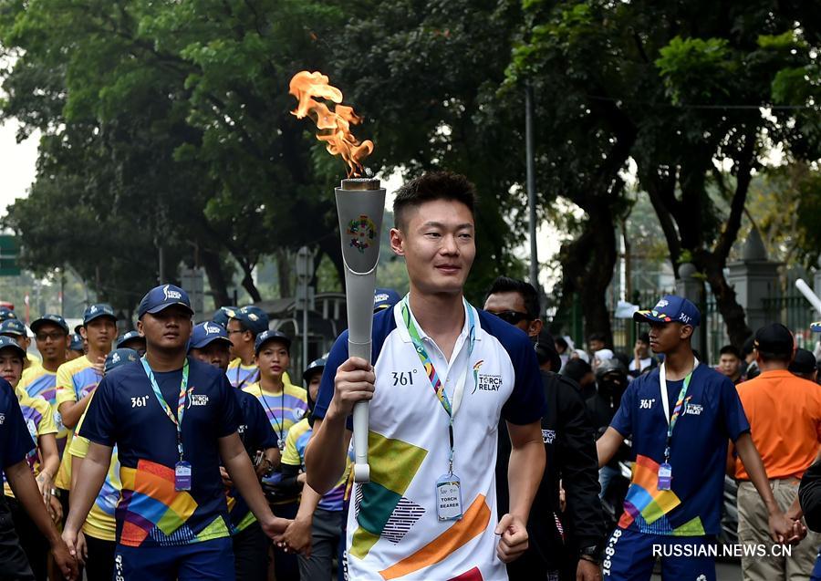 Эстафета огня 18-х Азиатских игр в Джакарте