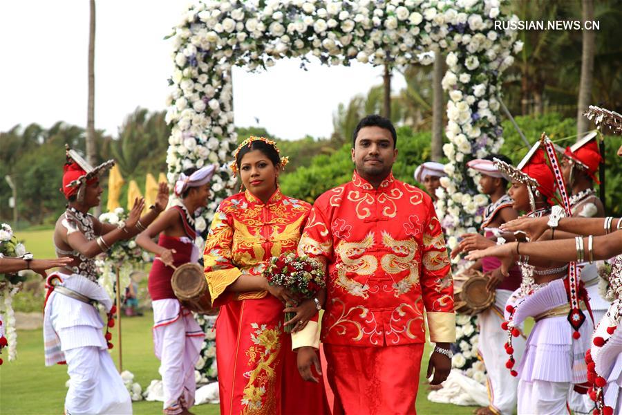 В Шри-Ланке прошла коллективная свадьба 12 китайских и 7 ланкийских пар