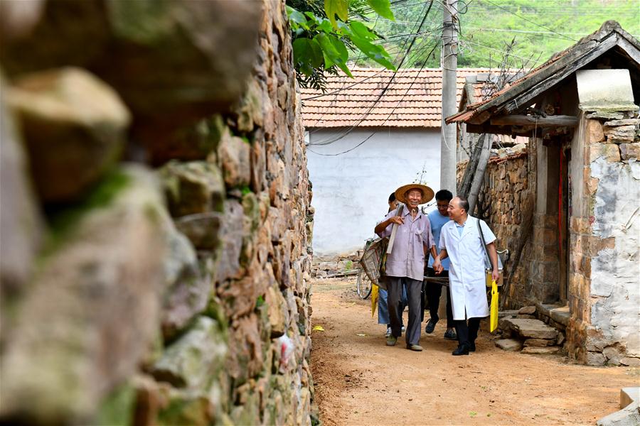 19 августа -- День медицинского работника: Подвиг сельских врачей