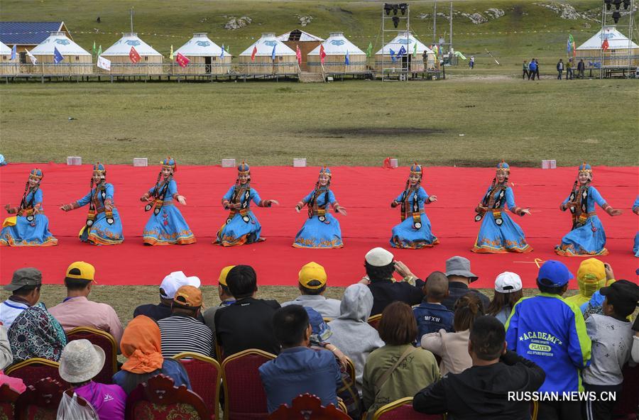 Традиционный праздник Наадам в Синьцзян-Уйгурском АР