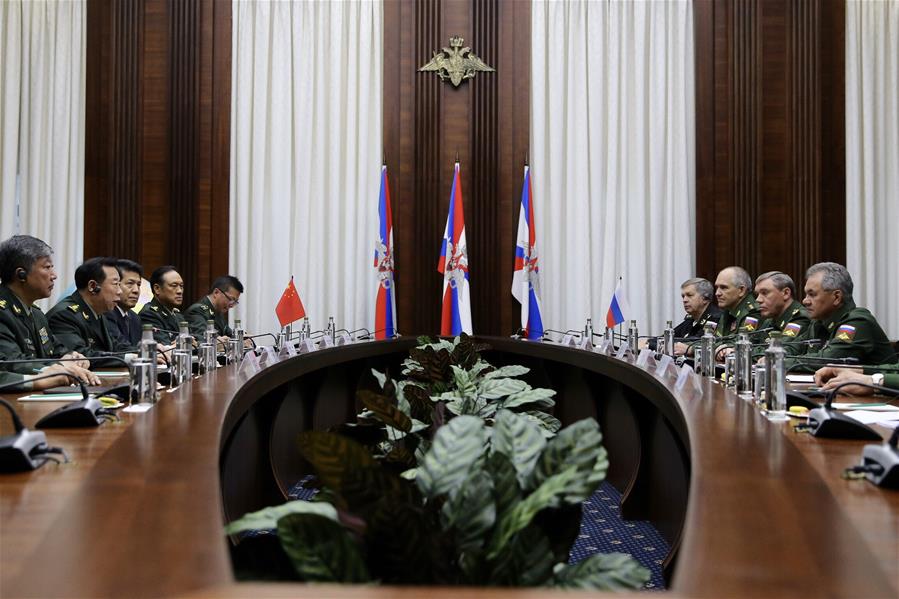 Начальник Объединенного штаба ЦВС Китая Ли Цзочэн встретился в Москве с министром обороны РФ С.Шойгу