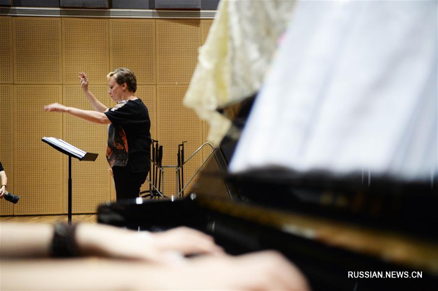 Российский хормейстер в Харбинском большом театре