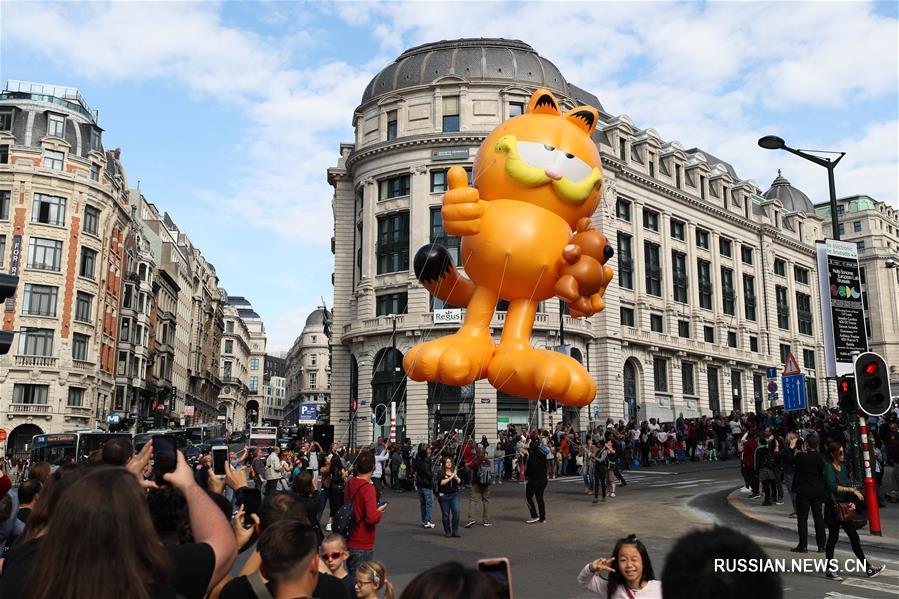 В Брюсселе прошел парад надувных фигур карикатурных персонажей 