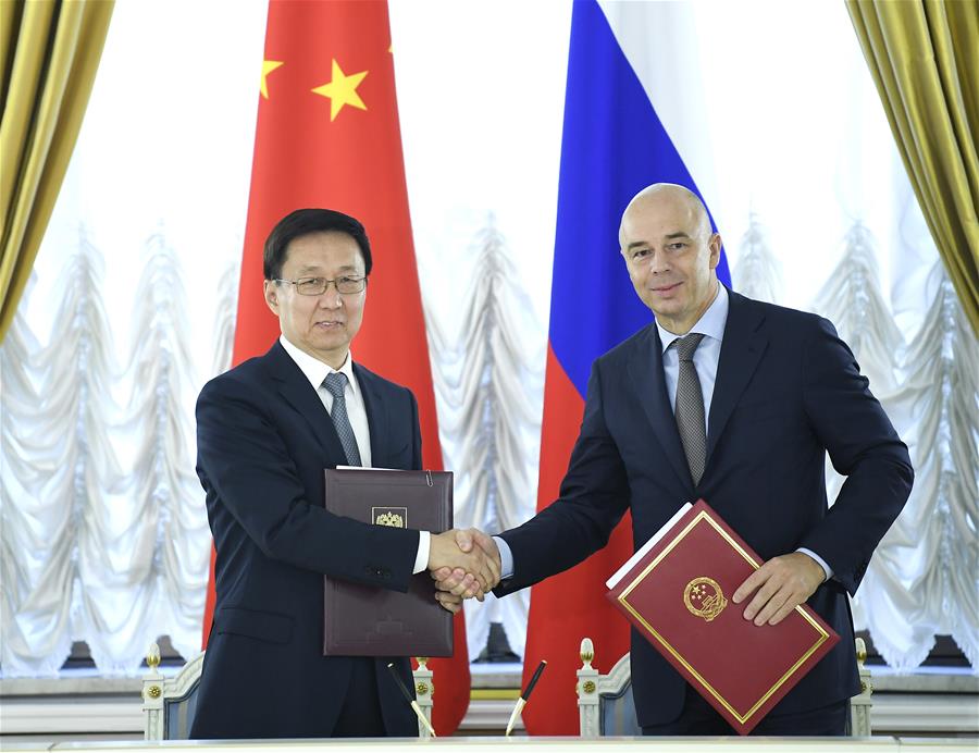 Хань Чжэн встретился с заместителем председателя правительства России А.Силуановым