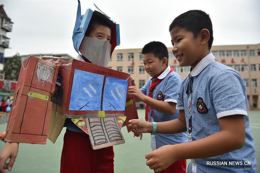 В провинции Хэбэй научные работники провели мероприятия по популяризации науки для школьников