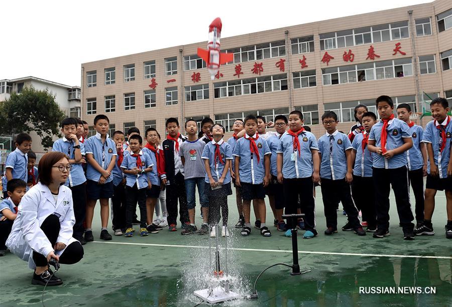 В провинции Хэбэй научные работники провели мероприятия по популяризации науки для школьников