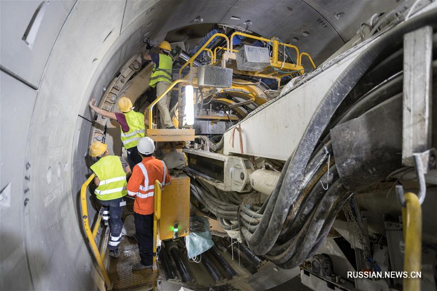 Китайские строители завершили проходку туннеля "красной" линии легкого метро в Тель-Авиве