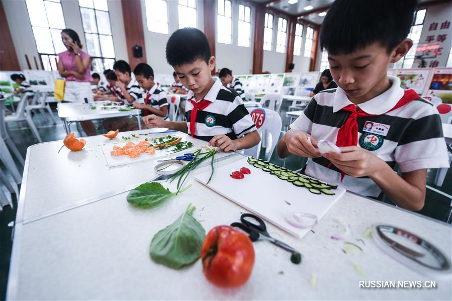 "Первое зернышко нового урожая" для школьников в Ханчжоу 