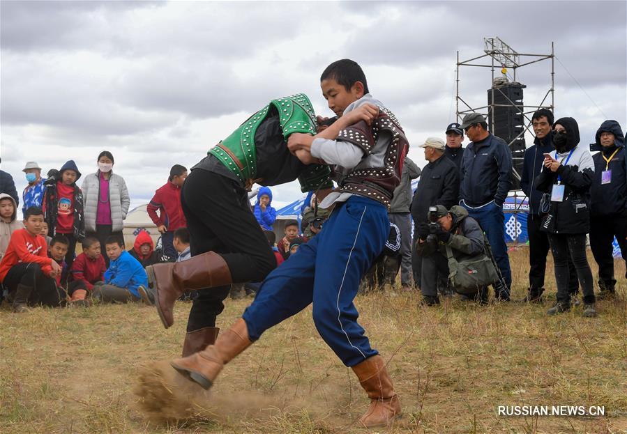 В АР Внутренняя Монголия прошел традиционный фестиваль Надом