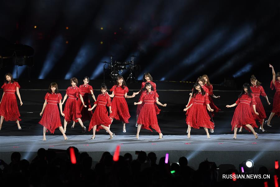 Молодые певцы Китая и Японии устроили благотворительный концерт в городе Сиань