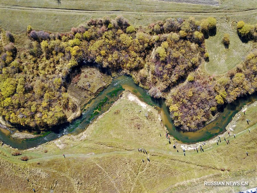 Осенние пейзажи в городе Чэндэ на севере Китая