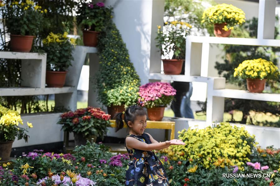 Как в Китае проводят праздничную неделю по случаю Дня образования КНР