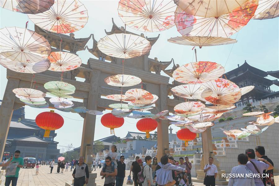 Как в Китае проводят праздничную неделю по случаю Дня образования КНР