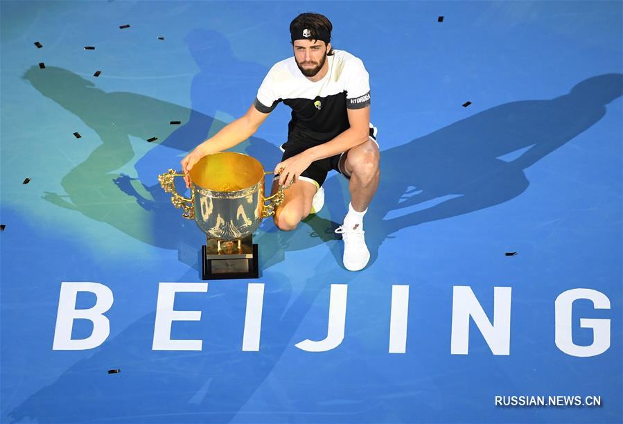 Грузинский теннисист Н. Басилашвили победил на China Open 2018